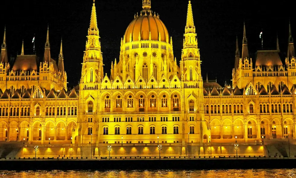 Udobno putovanje kroz Mađarsku: destinacije dostupne autoputem uz e-vinjetu