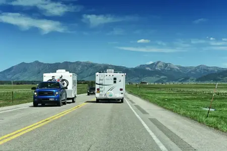 România depășește pragul de 1.250 de kilometri de autostradă, anul acesta se dau în folosință 140 de kilometri.