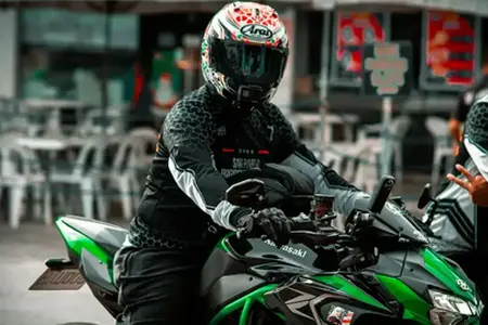 Die Inbetriebnahme der Autobahn D4 rückt näher: Der private Investor hat seine Wartungsflotte erweitert.