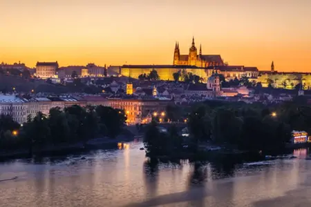 Călătorii pe autostrăzile cehe: obiective turistice, cumpărarea vinietei