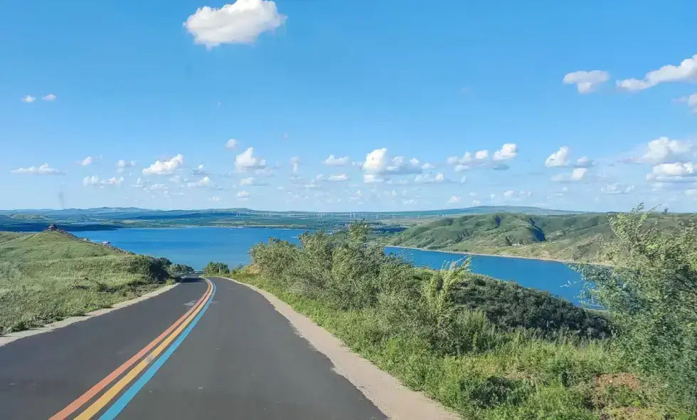 Fünf Unternehmen interessieren sich für den Ausbau der Autobahn D35 im PPP-Format: Die Kosten für den 35 Kilometer langen Abschnitt werden voraussichtlich 35 Milliarden Kronen betragen.