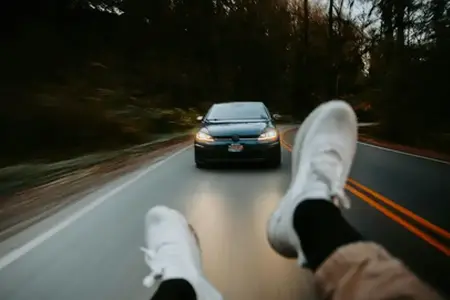 Vorhergesagtes Chaos: Warum ist es für Bundesrat Albert Rösti unerlässlich, die Abstimmung über den Autobahn-Ausbau zu gewinnen?