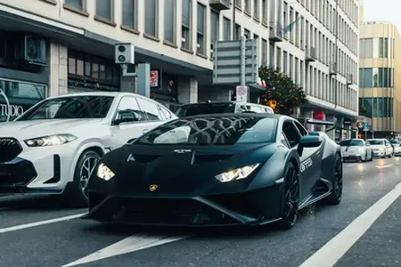 Slowakischer Fahrzeugverkehr und Autobahnsystem