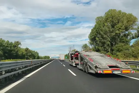 Informații pentru conducerea autoturismului în Austria: vinietă și reguli de circulație
