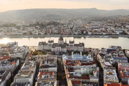Let’s discover Hungary’s treasures on the motorway with an e-vignette!