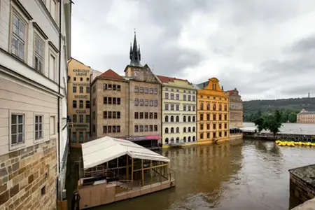 Reisen auf der tschechischen Autobahn: Erfahrungen und bequemer Kauf der Vignette